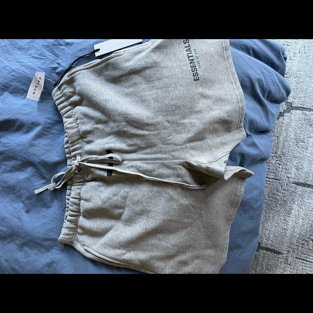 Essentials Fear of God sweat shorts